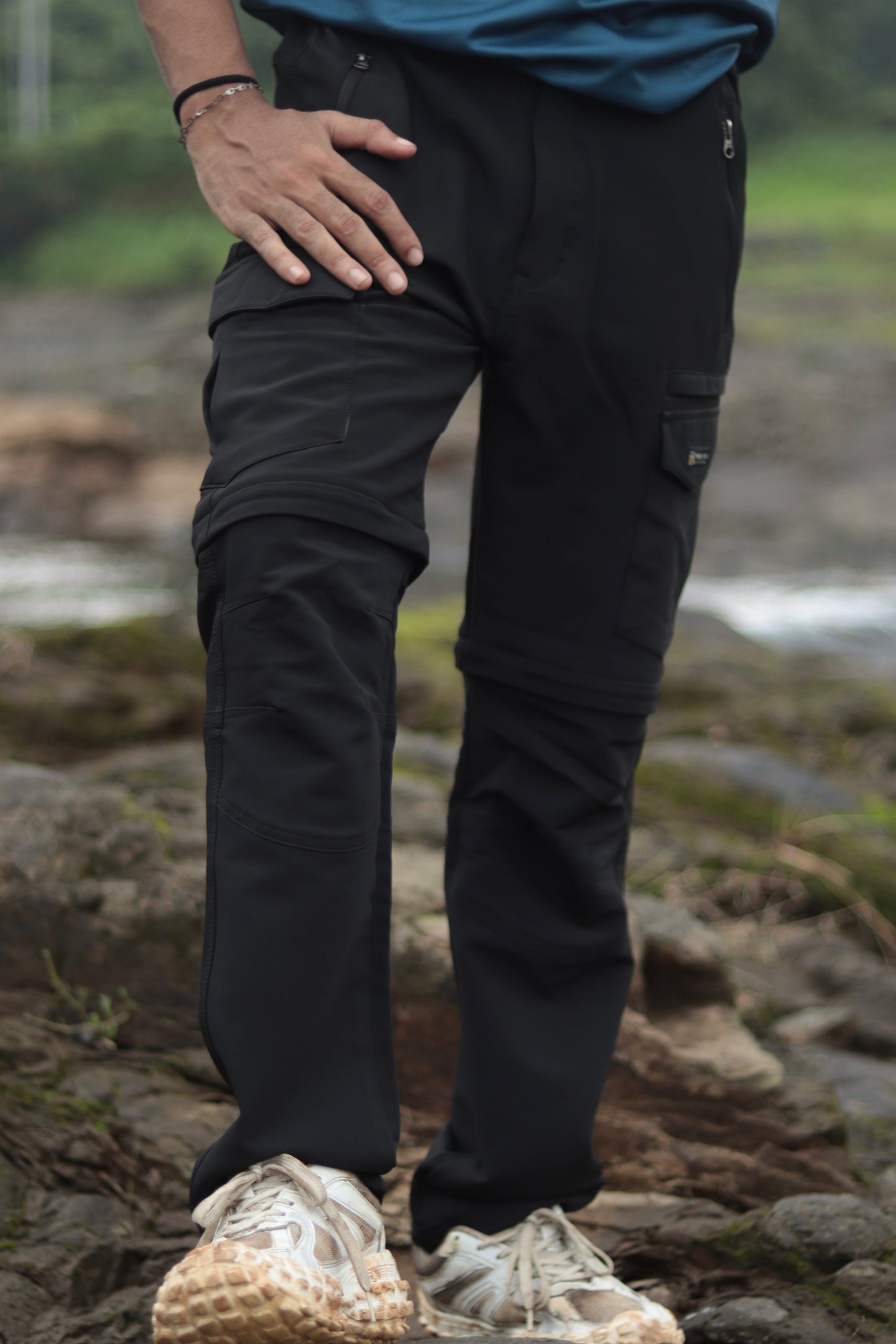 EW Mountain Series Black Travel Cargo Pant