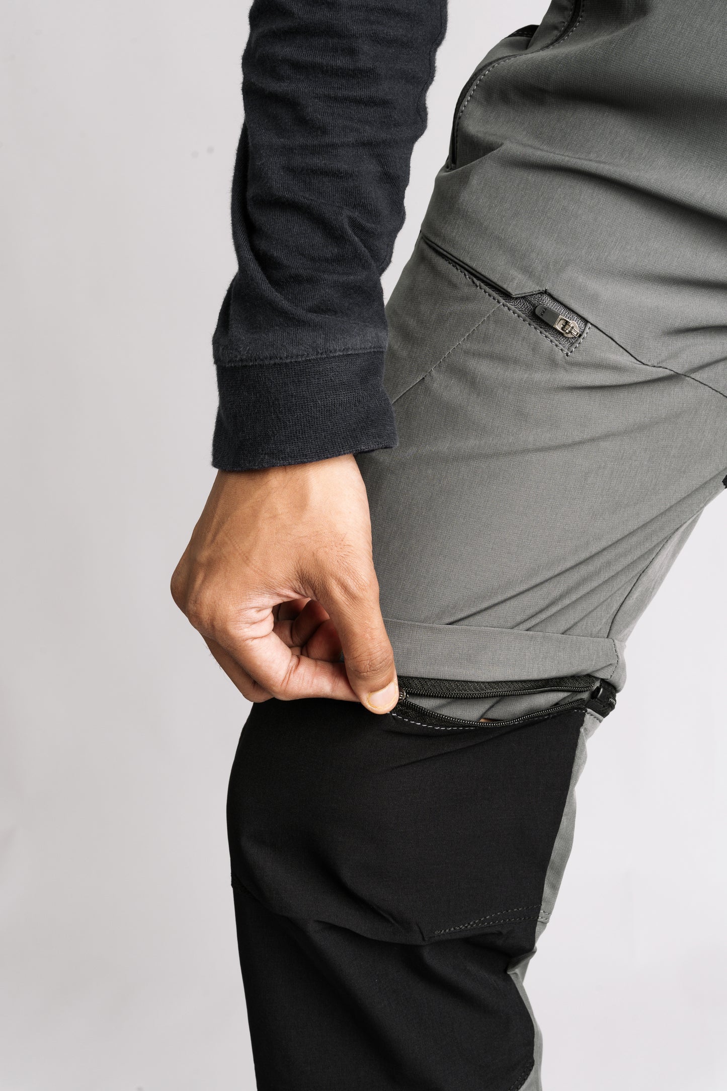 EW Hiking Series Convertible Trekking Pant Stone Grey & Black